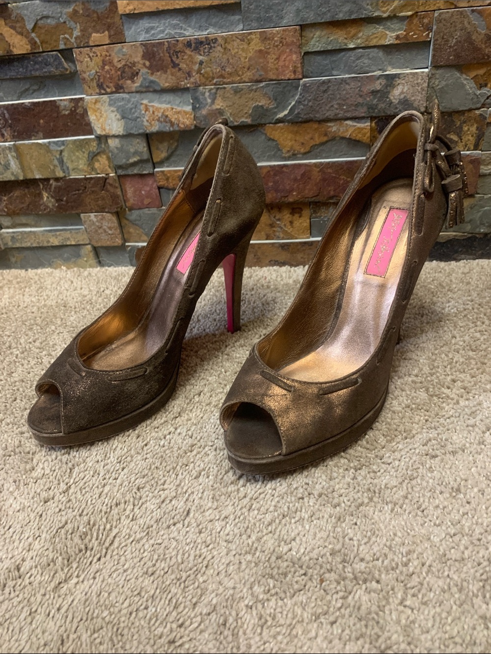 Betsey Johnson 8.5M Bronze Peep-Toe High Heels with Pink Sole Accent